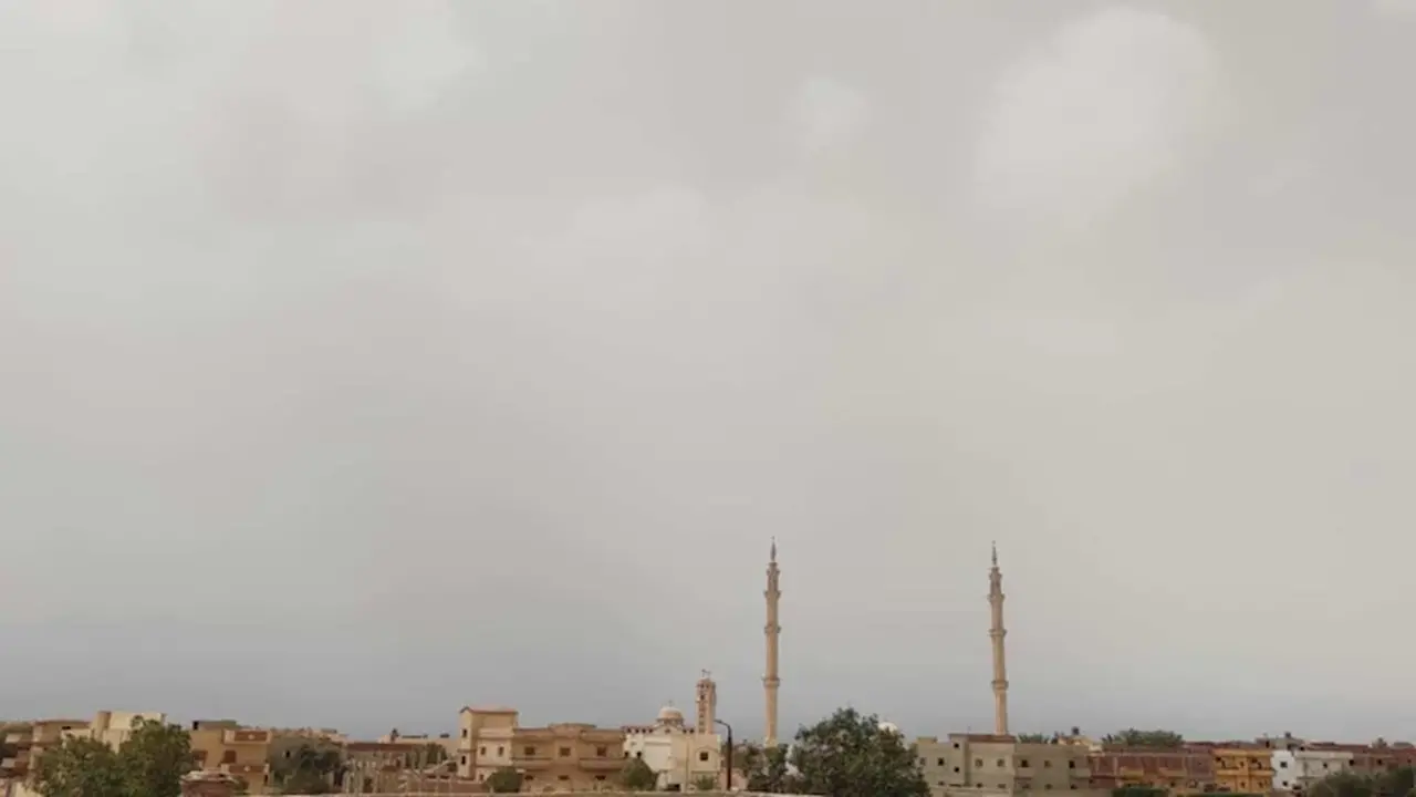 تحذيرات الأرصاد.. تفاصيل درجات الحرارة وفرص نشاط الرياح في طقس الخميس بمنطقتك